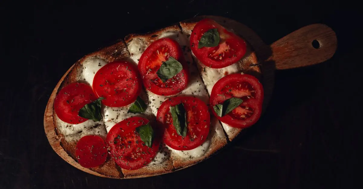 La Mozzarella : Histoire, Fabrication et Dégustation