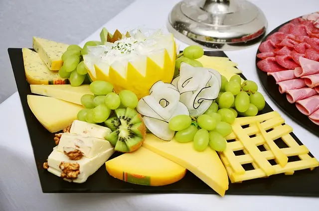 Les Astuces pour Déguster le Fromage comme un Expert