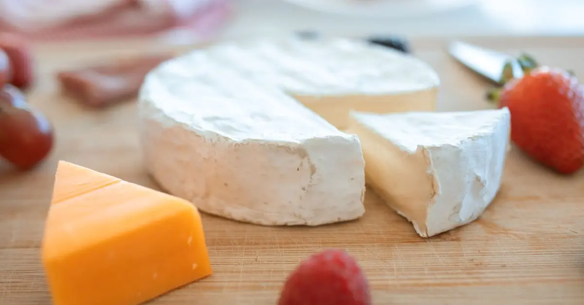Le Fromage Artisanal : Pourquoi le Choisir ?