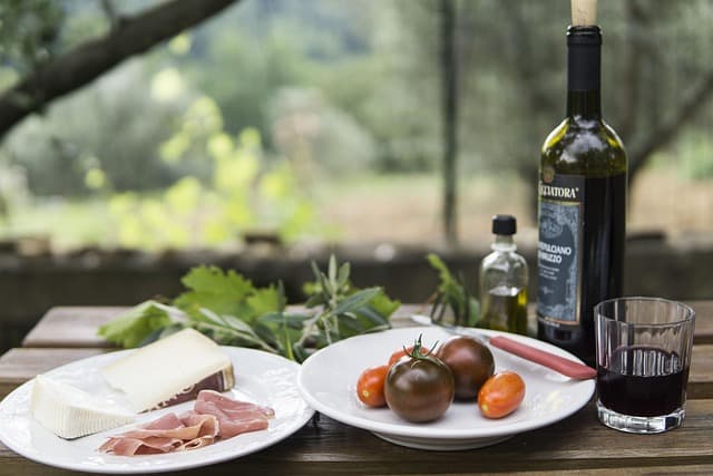 Le Guide Complet des Fromages Artisanaux : Saveurs et Authenticité